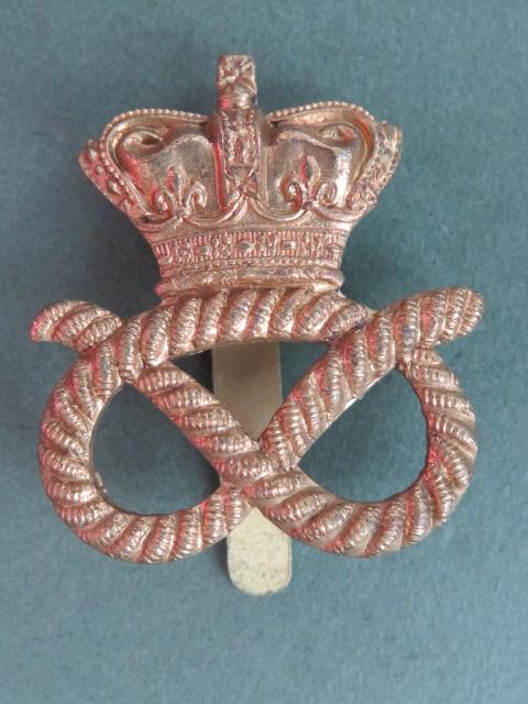 British Army QVC Staffordshire Yeomanry (Queen's Own Royal Regiment) Cap Badge