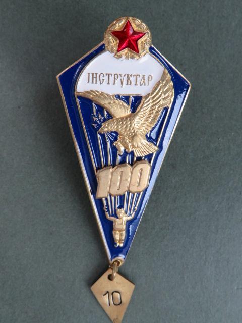 Belarus Army (Non Airborne Troops) Parachute Instructor Badge for 100 Jumps and 10/20 Jumps Hanger