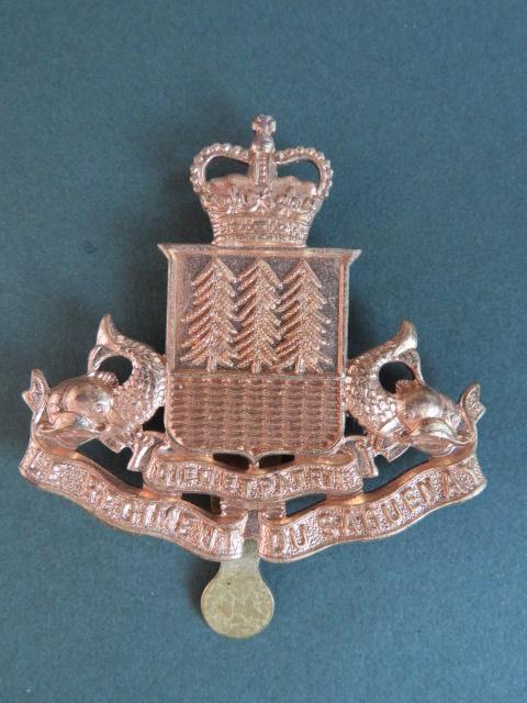 Canada Army Post 1953 Le Regiment Du Saguenay Cap Badge