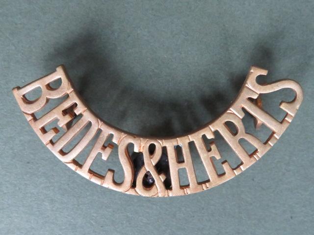 British Army The Bedfordshire and Hertfordshire Regiment Shoulder Title