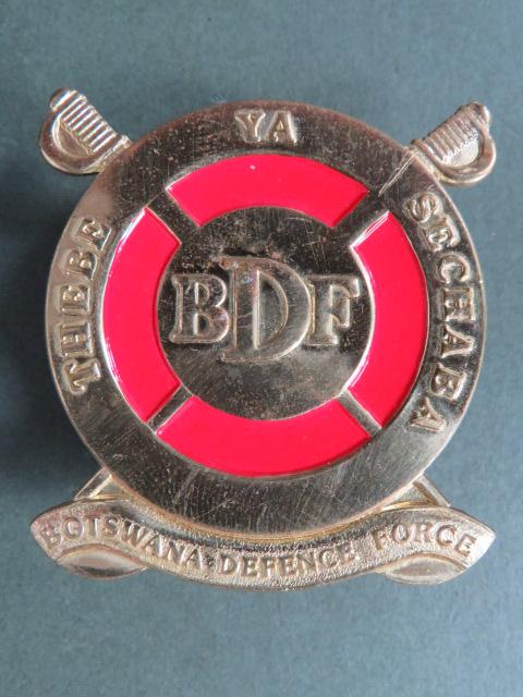 Botswana Defence Force Post 1988 Cap Badge