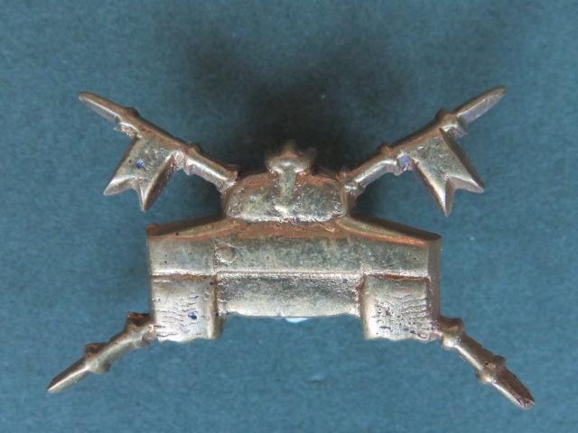 Pakistan Army 4th Armoured Cavalry Regiment Collar Badge