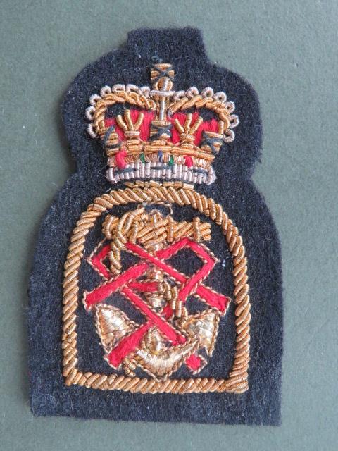 Royal Navy Queen Alexandra's Royal Naval Nursing Service Naval Nurse Cap Badge