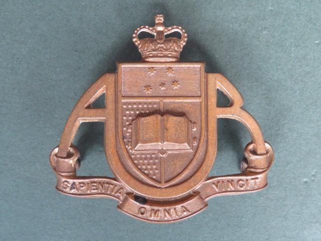 Australia Army Post 1953 Adelaide University Regiment Cap Badge