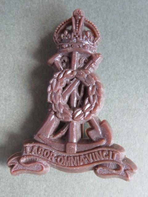 British Army WW2 Plastic Pioneer Corps Cap Badge