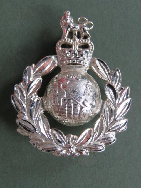 Royal Marines Cap / Hat Badge