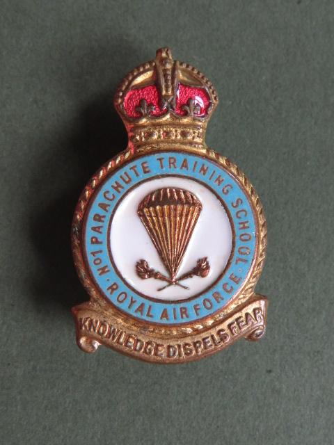 Royal Air Force Pre 1953 Parachute Training School Lapel Badge