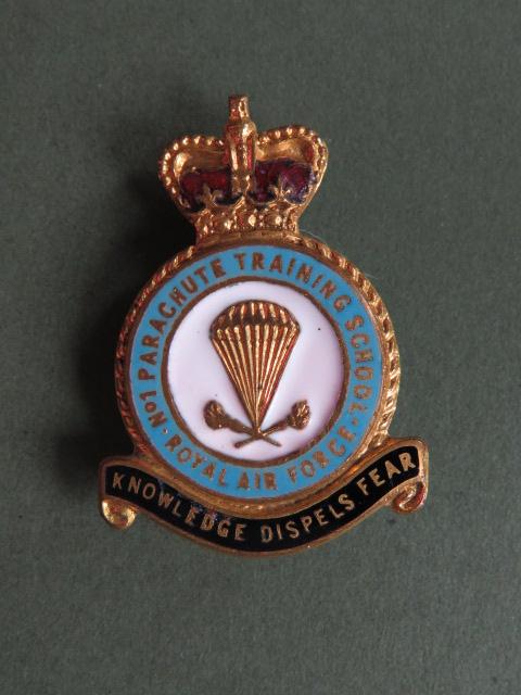 Royal Air Force Post 1953 Parachute Training School Lapel Badge