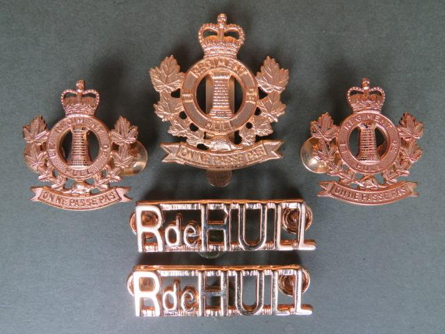 Canada Army Le Regiment De Hull Cap & Collar Badges and Shoulder Titles
