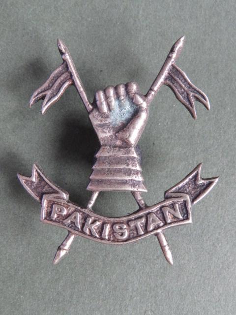 Pakistan Army 1947-1960's Armoured Corps Headdress Badge
