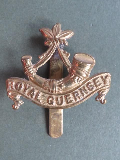 British Army Royal Guernsey Regiment (Light Infantry) Cap Badge