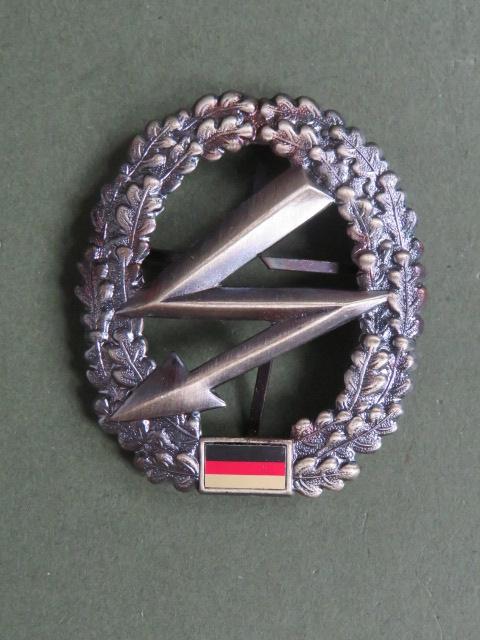 Germany Army Signals Troops Beret Badge