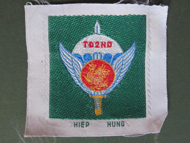 Republic of Vietnam 1960's/1970's 20th Headquarters Company, 2nd Airborne Battalion Shoulder Patch