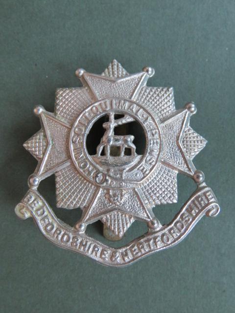 British Army The Bedfordshire & Hertfordshire Regiment Cap Badge