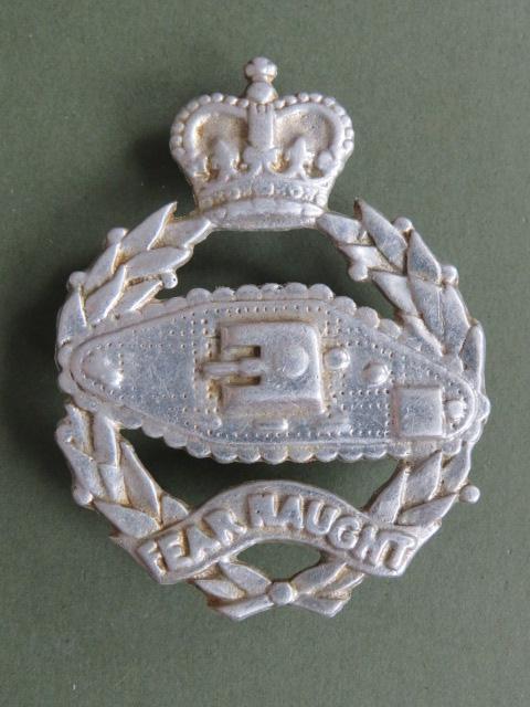 British Army The 4th Royal Tank Regiment Bandsman / Piper's Glengarry Badge